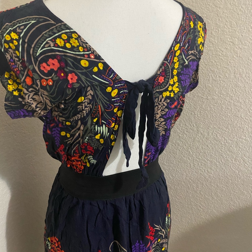Floral dress with tie at back